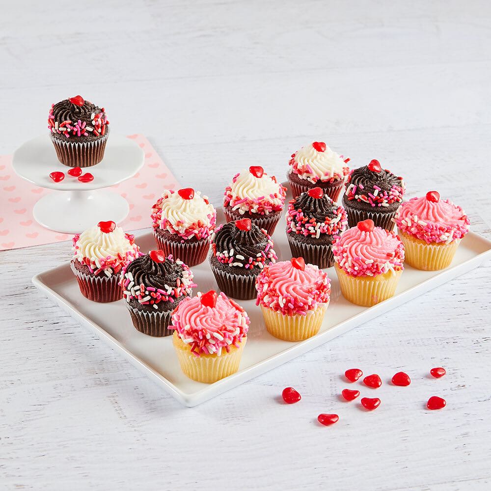  Mini Sweetheart Cupcakes