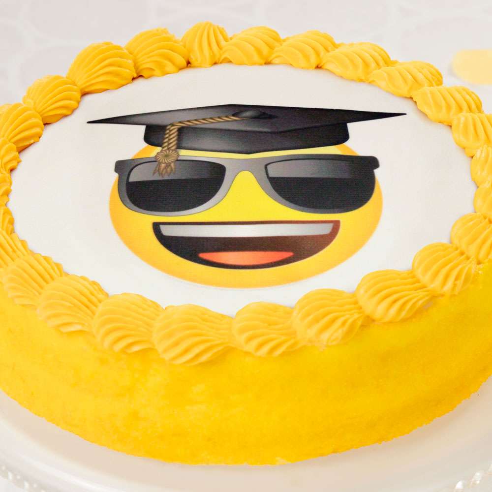 The Cool Grad Cake Close-up