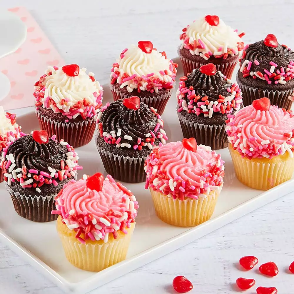 Mini Sweetheart Cupcakes Close-up