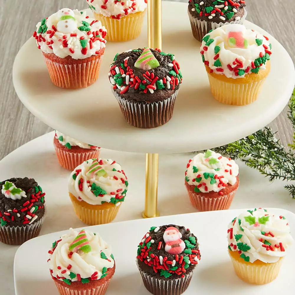 Mini Holiday Cupcakes Close-up