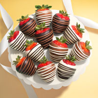 Product 12pc Chocolate Dipped Strawberries Purchased by Reviewer
